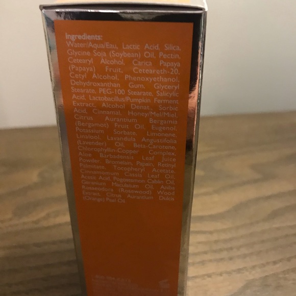 Kate Somerville Exfolikate - Picture 4 of 4